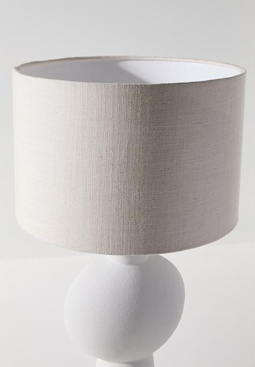 Sixth Floor - Samas table lamp with shade - white