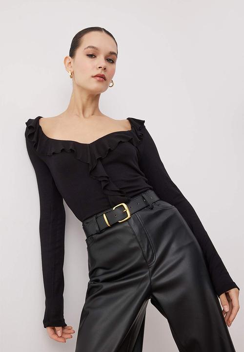 Trendyol - Ruffled Fitted Bodycon Knitted Blouse - Black