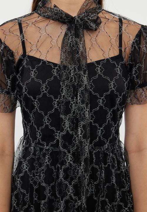 Trendyol - A-Cut Tulle Short Dress - Black