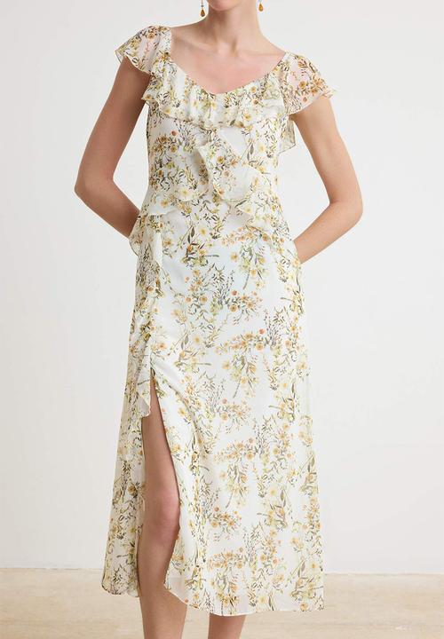 Trendyol - Floral Ruffle A-Line Chiffon Woven Maxi Dress - White