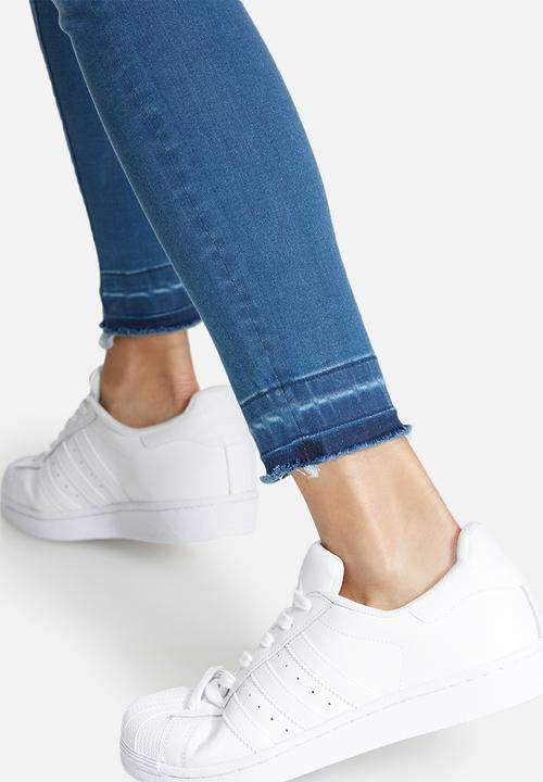 dailyfriday - Ameli raw hem skinny