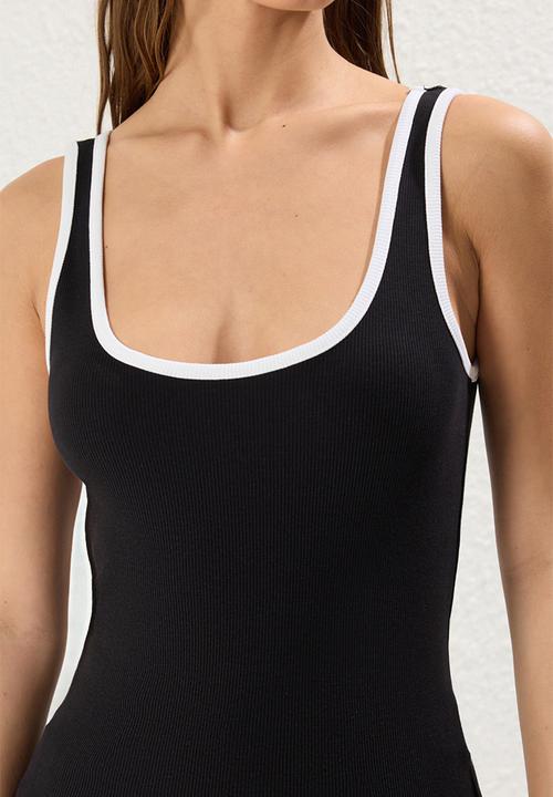 Trendyol - Knitted Undershirt - Black