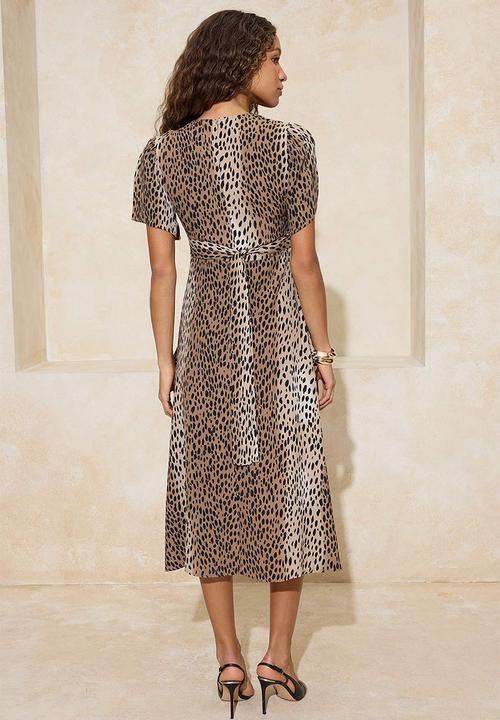 Trendyol - Animal Pattern Ruffle and Tie Detail Midi Woven Dress - brown