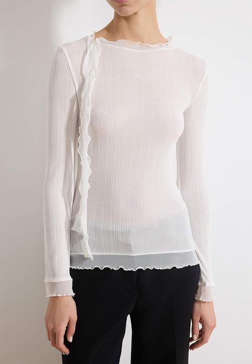 Trendyol - Fitted Bodycon Long Sleeve Ruffled Textured Knitted Blouse - Ecru