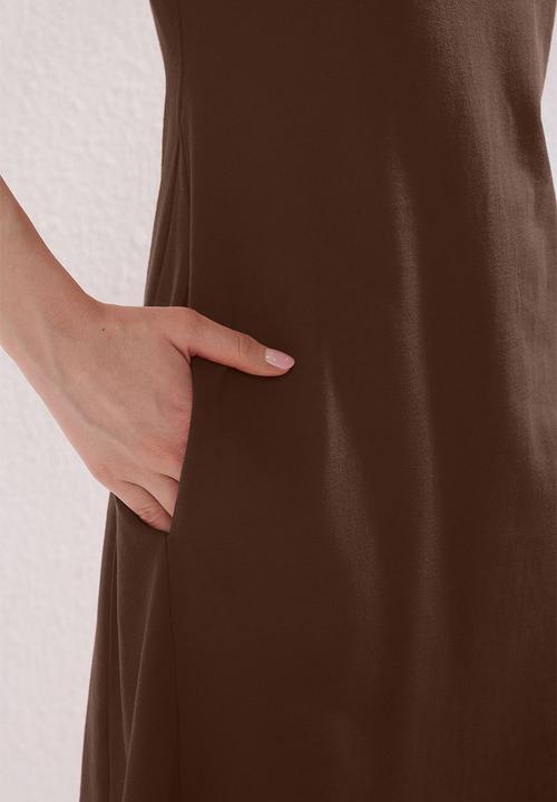Trendyol - Midi Knitted Dress with Pocket - Brown