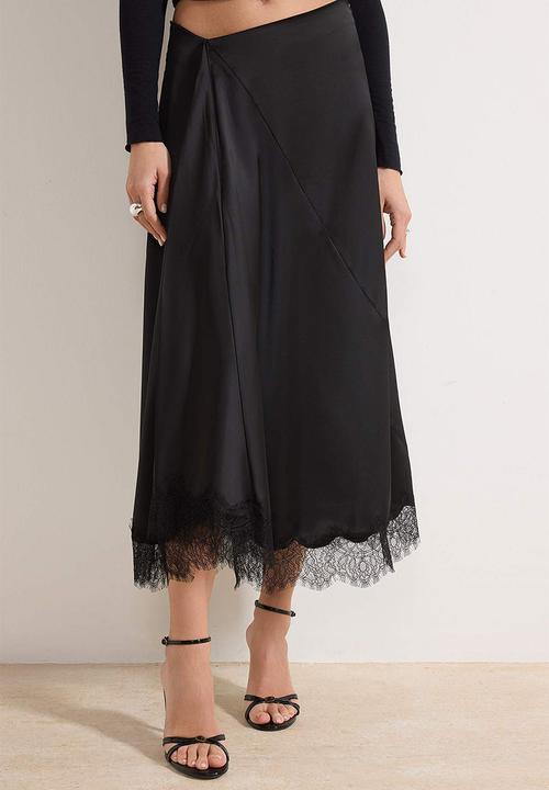 Trendyol - Lace Panel Satin Skirt - Black