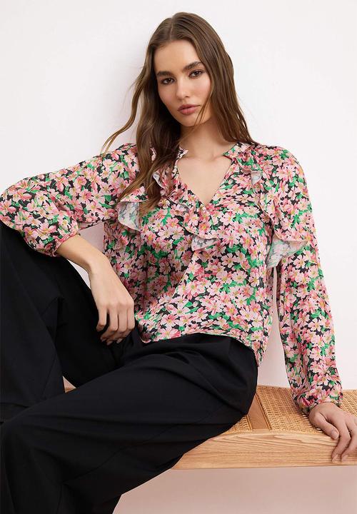 Trendyol - Floral Ruffle Detail Satin Blouse - Pink