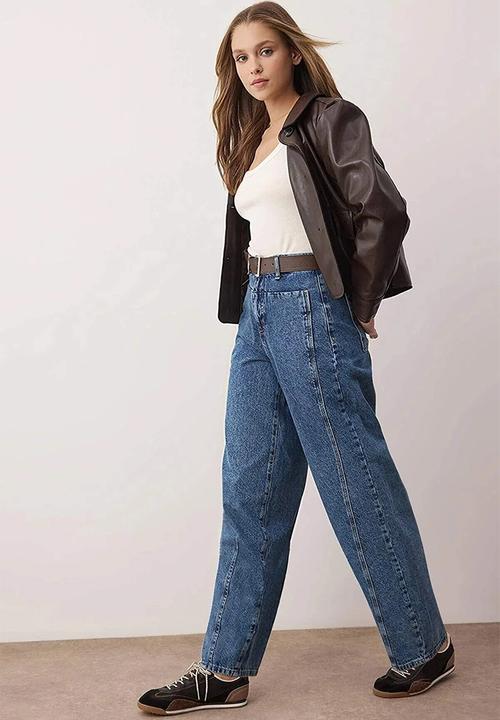 Trendyol - High Waist Baggy Jeans with Belt Detail - Blue