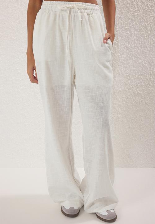 Trendyol - Linen Wide Leg Shorts - White
