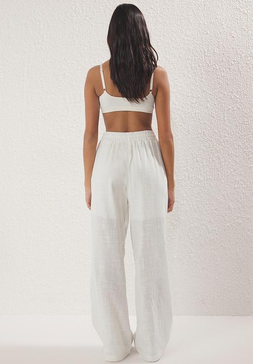 Trendyol - Linen Wide Leg Shorts - White