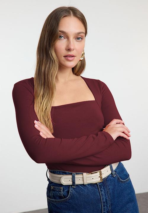Trendyol - Draped Detail Body-Fitting Blouse - Dark Burgundy