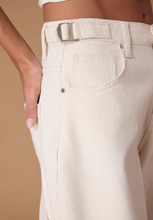 Trendyol - High Waist Carpenter Baggy Jeans - Ecru