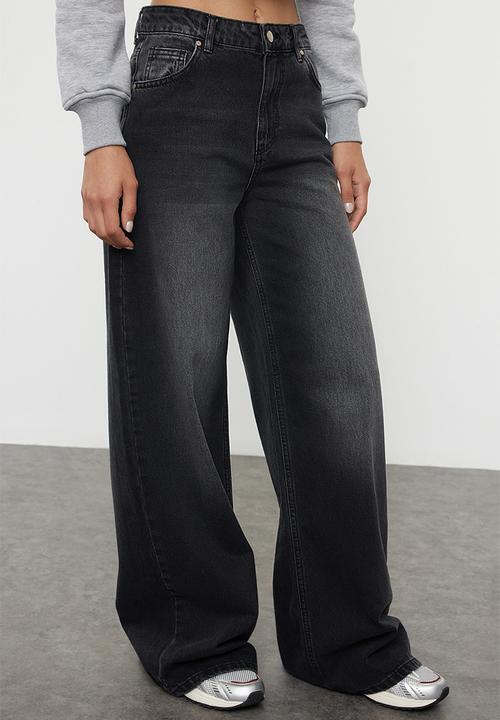 Trendyol - High Waist Extra Wide Leg Jeans - Black