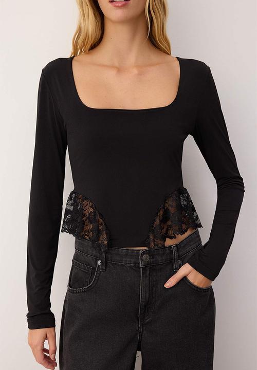 Trendyol - Square Collar Lace Garnished Knitted Blouse - Black