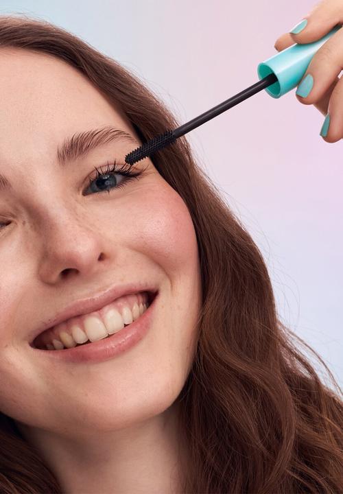 essence - Disney THE LITTLE MERMAID Lash Without Limits Extreme Lengthening & Volume Mascara - 01 I Sea You