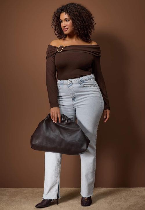 Trendyol - Plus Viscose Soft Fabric Bodycon Carmen Collar Knitted Blouse - Brown