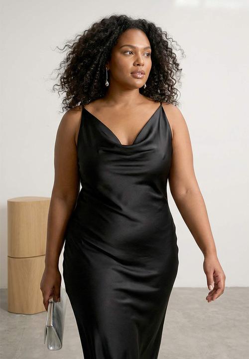 Trendyol - Plus Satin Woven Dress - Pitch Black