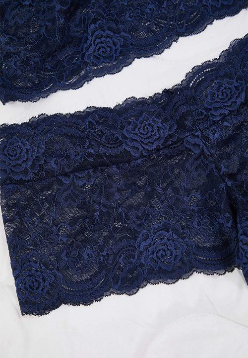 Trendyol - Plus 3-Piece Dowry Set Top Lace Bottom Satin Pajama Set - Navy Blue