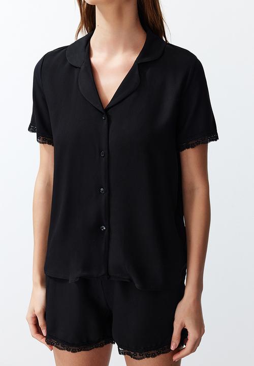 Trendyol - Woven pajama set with black lace viscose shorts - black