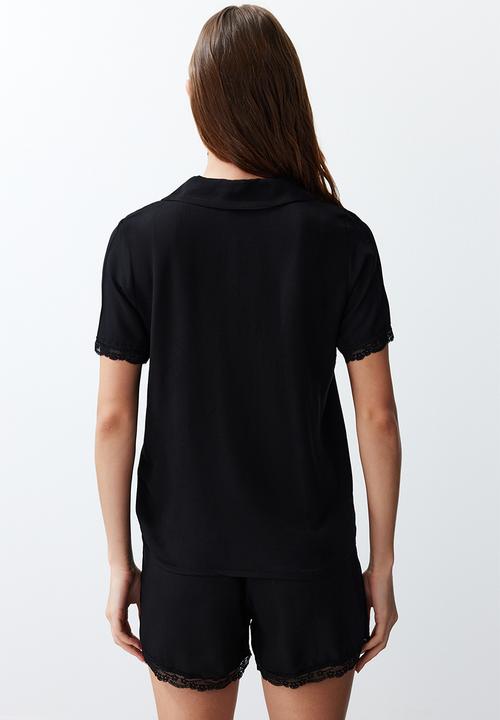 Trendyol - Woven pajama set with black lace viscose shorts - black