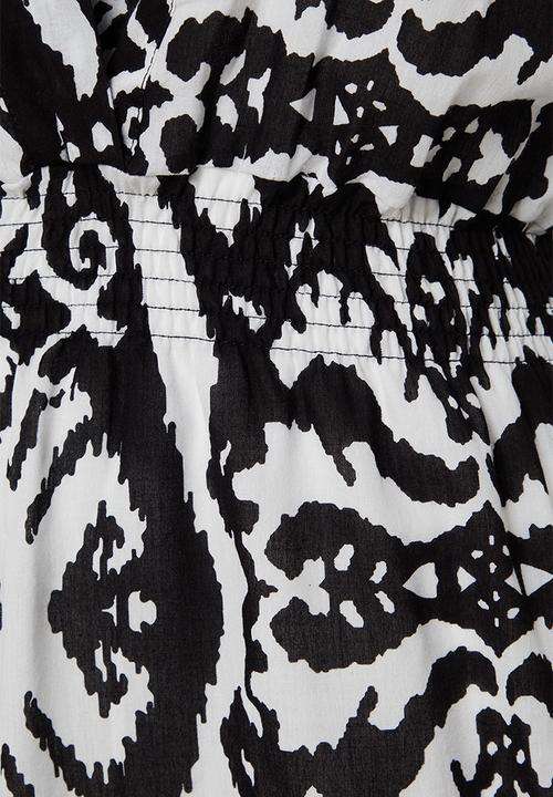 Trendyol - Plus Spanish Sleeve Mini Skater Dress Ethnic Pattern - Black/White