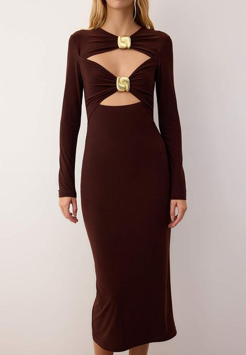 Trendyol - Cut-Out Detailed Accessory Knitted Midi Lined Dress - Brown