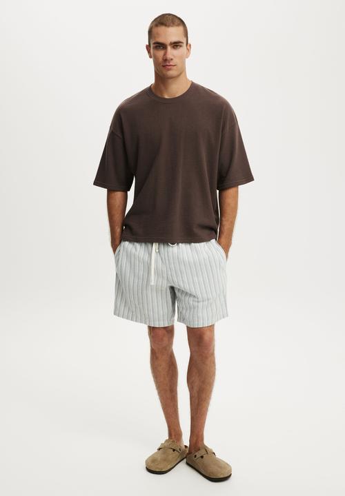 Cotton On - Cropped fit T-shirt - washed chocolate terry