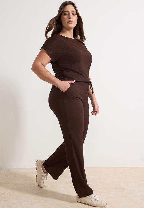 Trendyol - Plus Crew Neck Transitional T-Shirt Pant Set - Brown