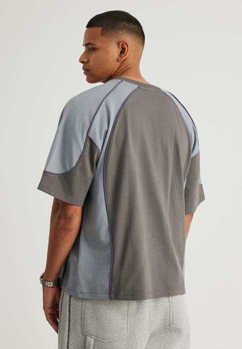 Factorie - Half half boxy T-shirt hh - iron/concrete fluid
