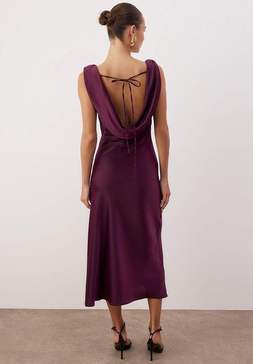 Trendyol - Plain Accessory Detailed Woven Satin Maxi Party Dress - Plum