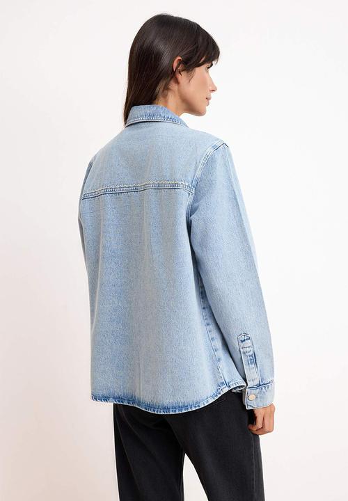 Trendyol - Oversized Denim Shirt Jacket with Trok Detail - Light Blue