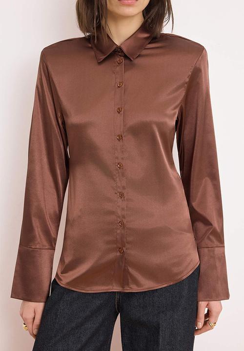 Trendyol - Waist-Fit Satin Shirt with Shoulder Pads - Brown