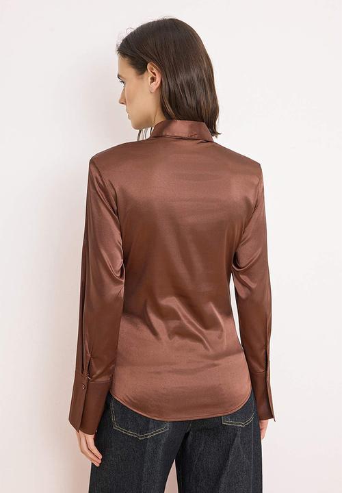 Trendyol - Waist-Fit Satin Shirt with Shoulder Pads - Brown