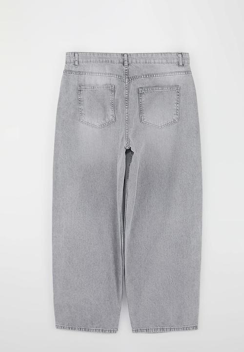 Trendyol - Wardrobe Essentials Barrel Fit 100% Cotton Thin Fabric Plus Size Jeans ? Grey