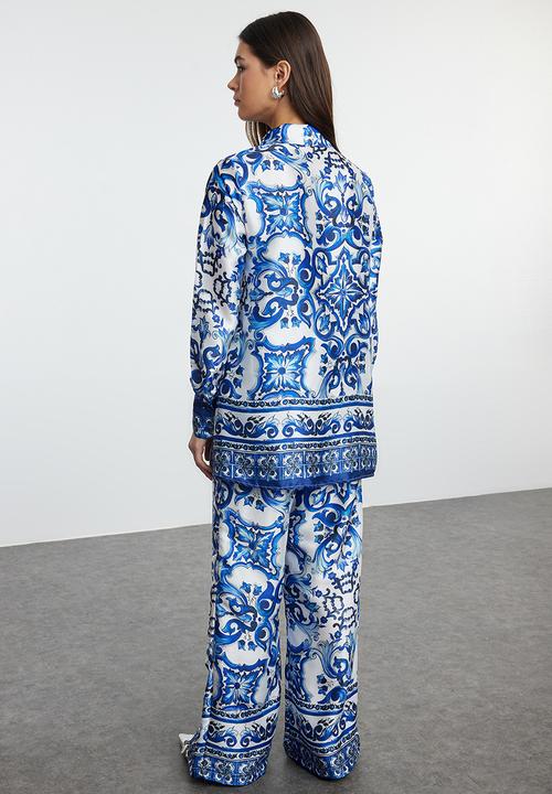 Trendyol - Satin Woven Patterned Top and Bottom Set - Blue