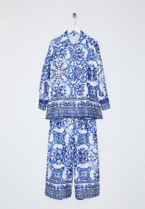 Trendyol - Satin Woven Patterned Top and Bottom Set - Blue