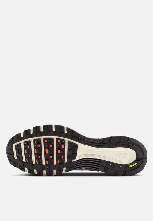 Nike - Nike P-6000