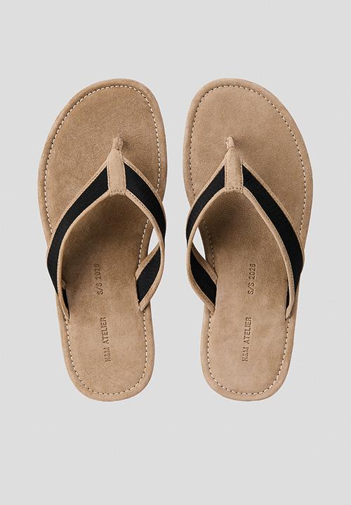 H&M - Suede flip-flops - beige/black