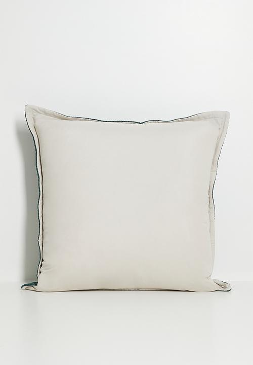 Grey Gardens - Pesto Green - Cushion Cover