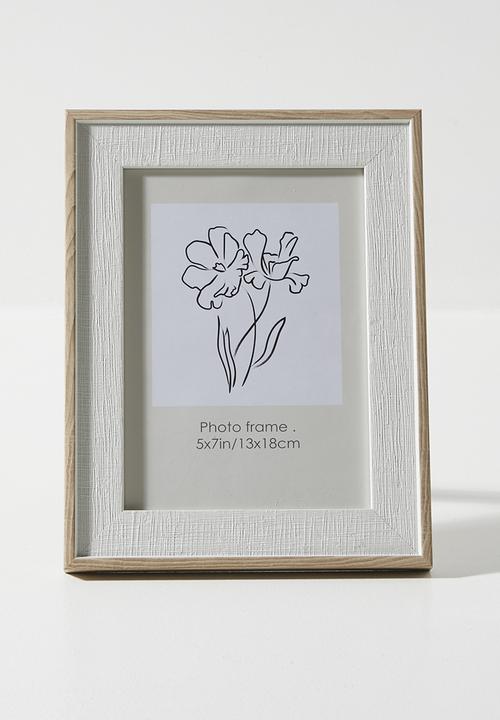 Minimal Mount - Natural & White