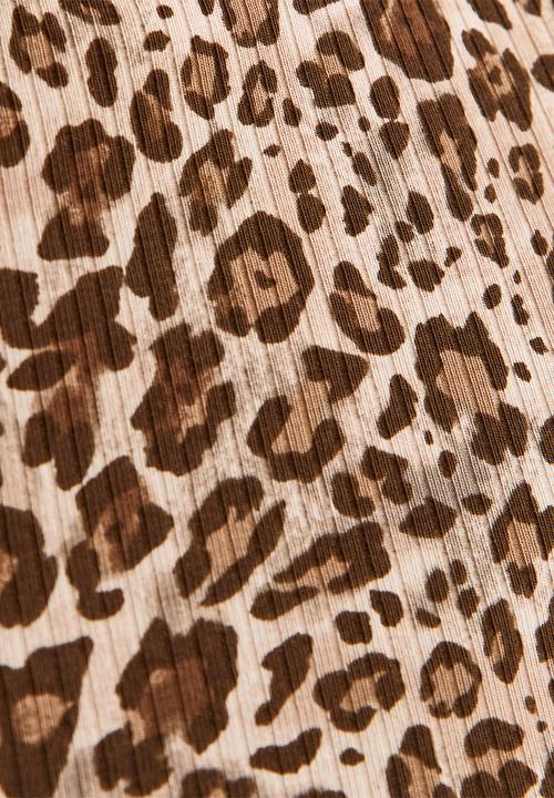 New Look - Leo babylock tee - brown