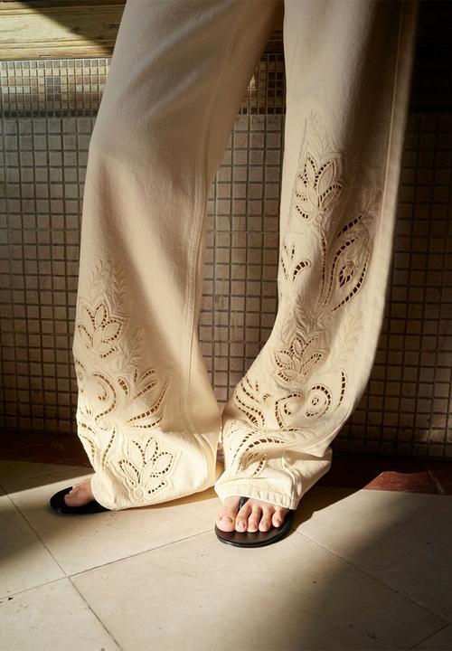 MANGO - Jeans doja - light/pastel yellow