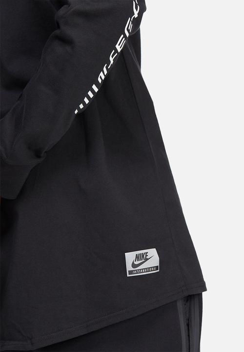 Nike - International top