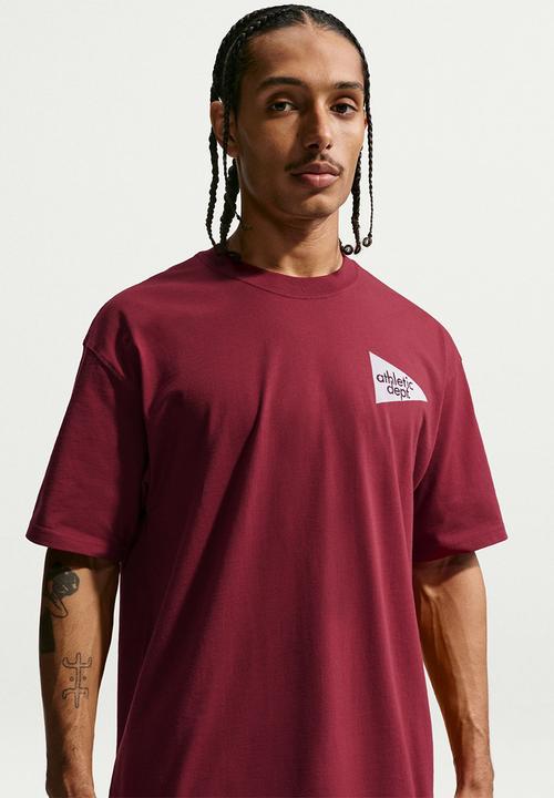 Nike - NSW Loose Celebrate Athletic Dept Tee- Washed Red