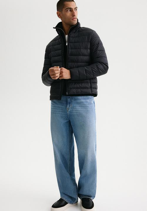 H&M - Slim fit lightweight puffer jacket - black