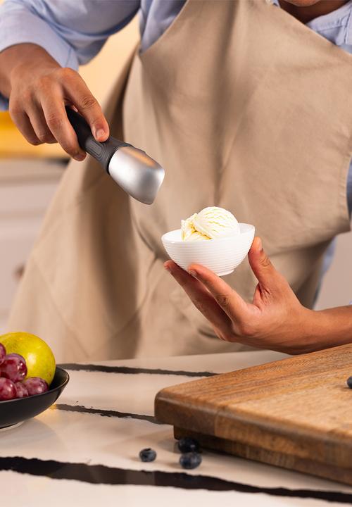 Zyliss - Zyliss Ice Cream Scoop - grey