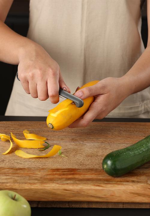 Zyliss - Zyliss Swivel Peeler
