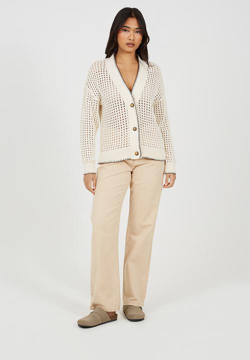 Brave Soul - Ladies V-Neck Boxy Cardigan And Tortoiseshell Buttons - Cream