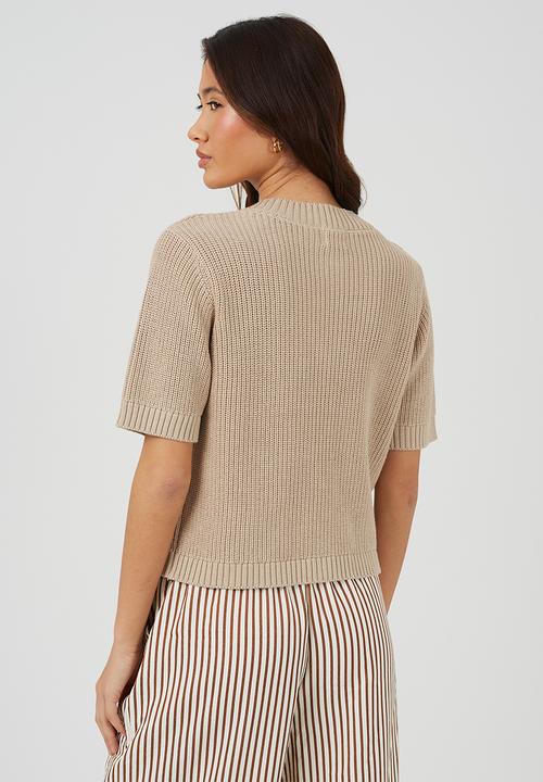 Brave Soul - Ladies V Neck Short Sleeve Cardi With Gold Starfish Button Through - Stone