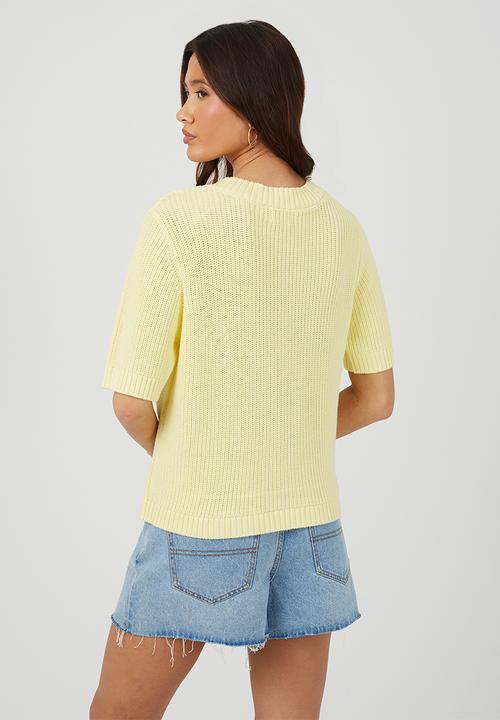 Brave Soul - Ladies V Neck Short Sleeve Cardi With Gold Starfish Button Through - Yellow